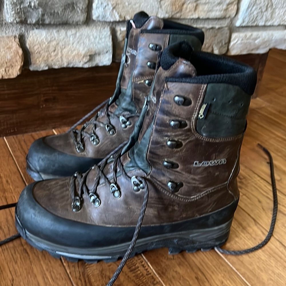 Lowa evo mountain extreme hunter, 200 grams thinsulate, gortex